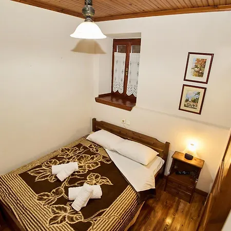 Terpou Stonehouse And 