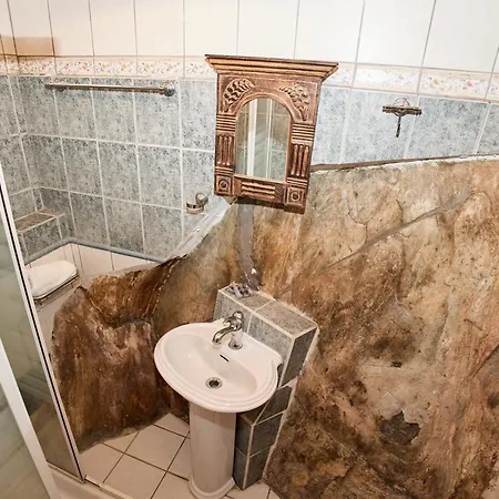 Ξενοδοχείο Terpou Stonehouse And 
