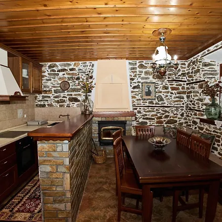 Ξενοδοχείο Terpou Stonehouse And 