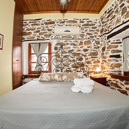 Ξενοδοχείο Terpou Stonehouse And 
